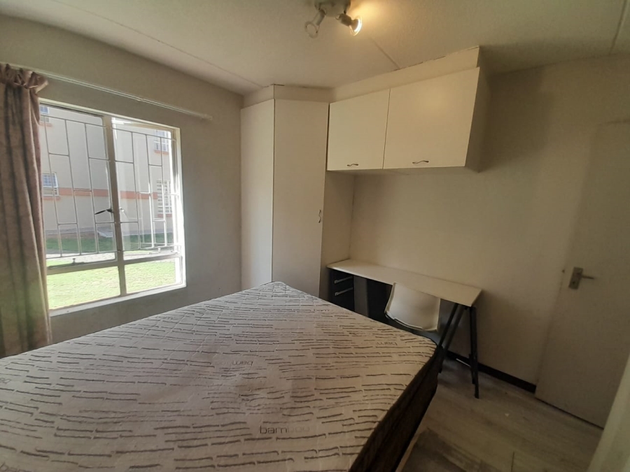 1 Bedroom Property for Sale in Ormonde View Gauteng