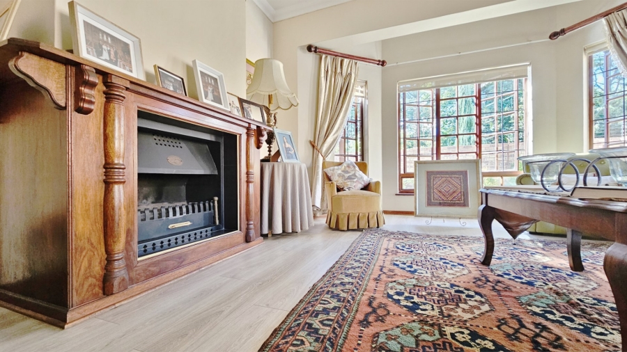 4 Bedroom Property for Sale in Three Rivers Proper Gauteng