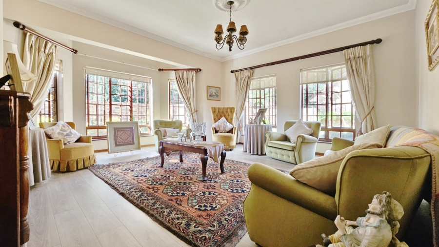 4 Bedroom Property for Sale in Three Rivers Proper Gauteng