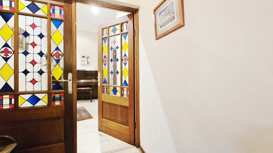 4 Bedroom Property for Sale in Three Rivers Proper Gauteng