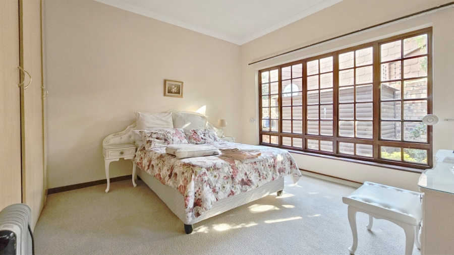 4 Bedroom Property for Sale in Three Rivers Proper Gauteng