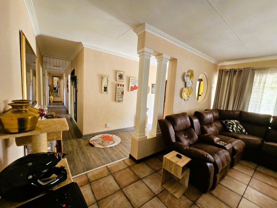 4 Bedroom Property for Sale in Ferryvale Gauteng