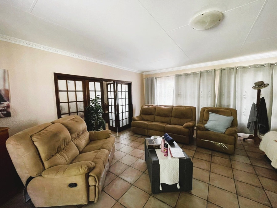 4 Bedroom Property for Sale in Ferryvale Gauteng