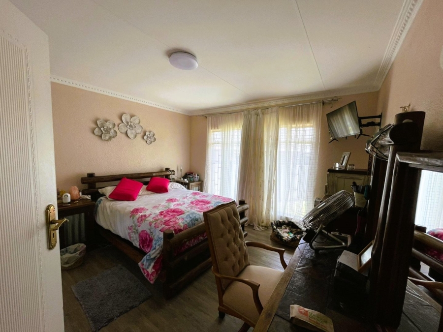 4 Bedroom Property for Sale in Ferryvale Gauteng