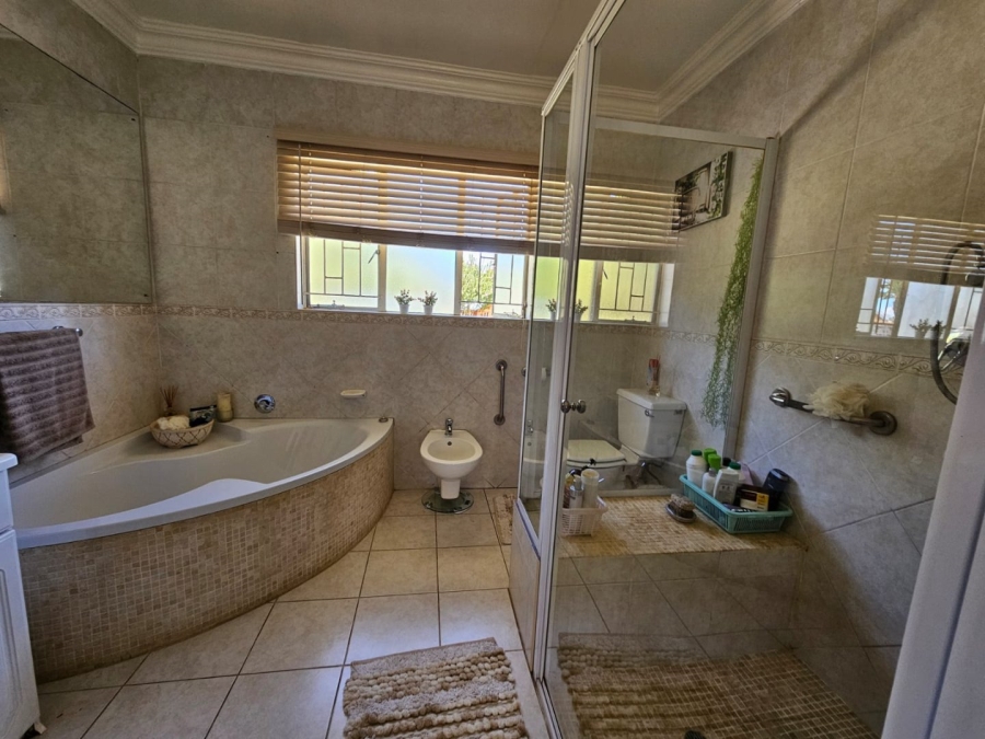 4 Bedroom Property for Sale in Ferryvale Gauteng