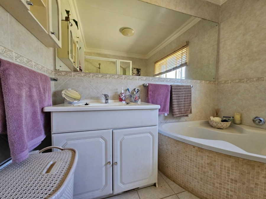 4 Bedroom Property for Sale in Ferryvale Gauteng