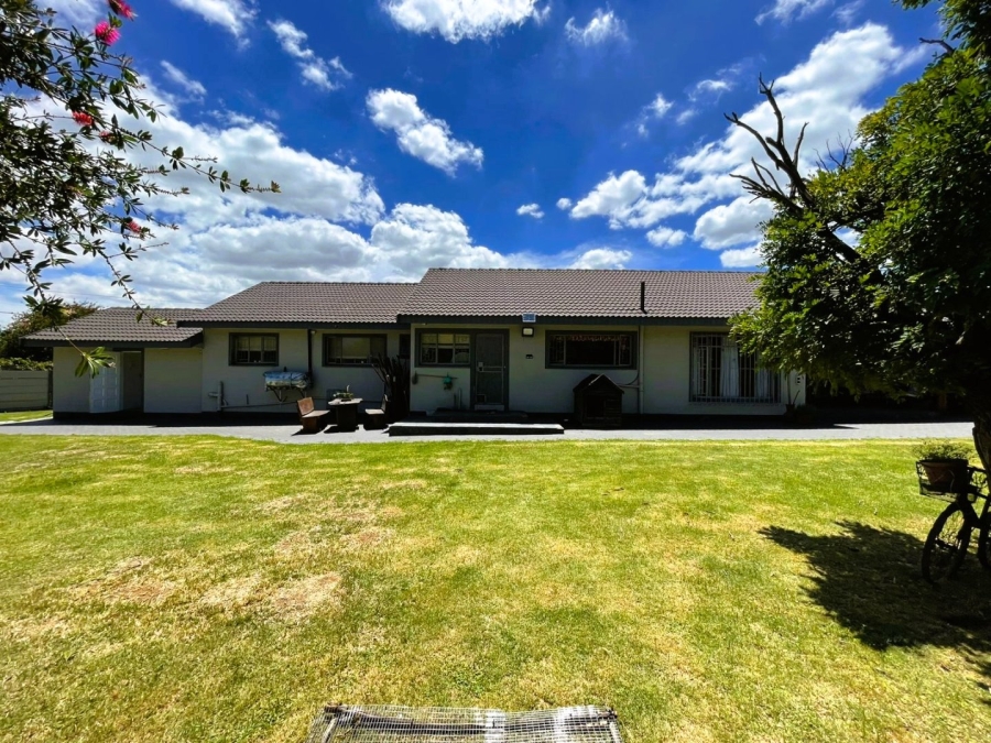 4 Bedroom Property for Sale in Ferryvale Gauteng