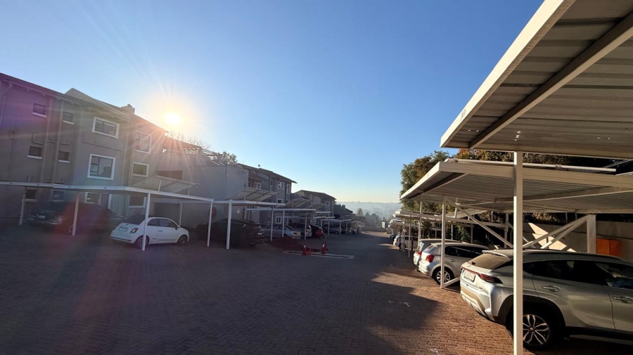 2 Bedroom Property for Sale in Bryanston Gauteng