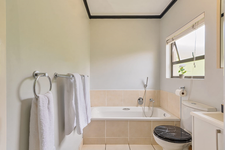 To Let 2 Bedroom Property for Rent in Paulshof Gauteng