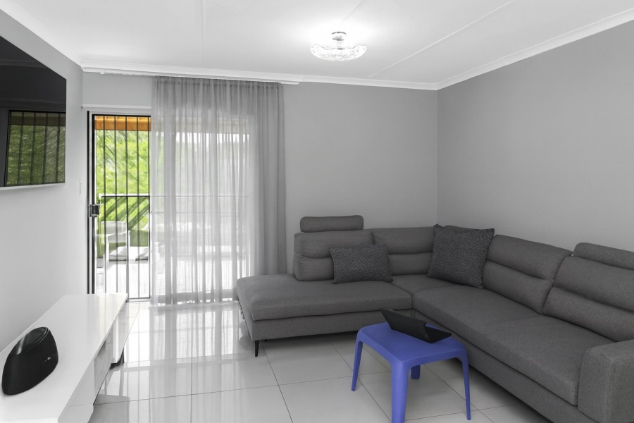 2 Bedroom Property for Sale in Faerie Glen Gauteng
