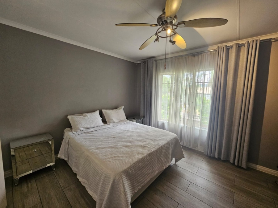 2 Bedroom Property for Sale in Faerie Glen Gauteng