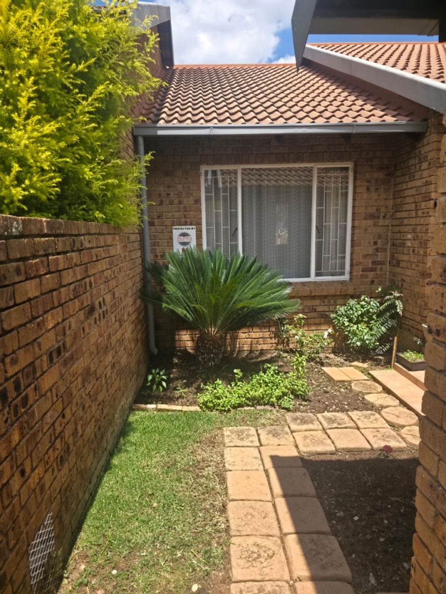 2 Bedroom Property for Sale in Norkem Park Gauteng