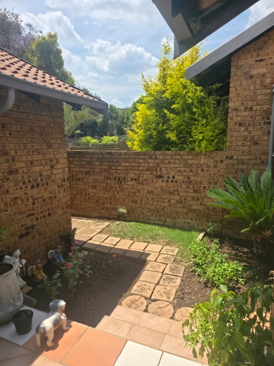 2 Bedroom Property for Sale in Norkem Park Gauteng