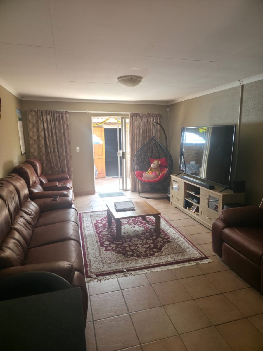 2 Bedroom Property for Sale in Norkem Park Gauteng