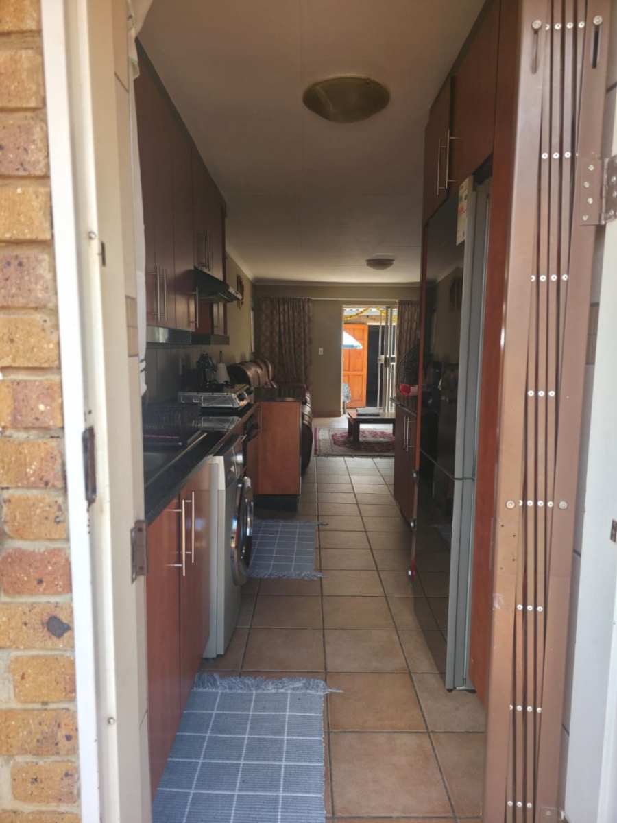 2 Bedroom Property for Sale in Norkem Park Gauteng