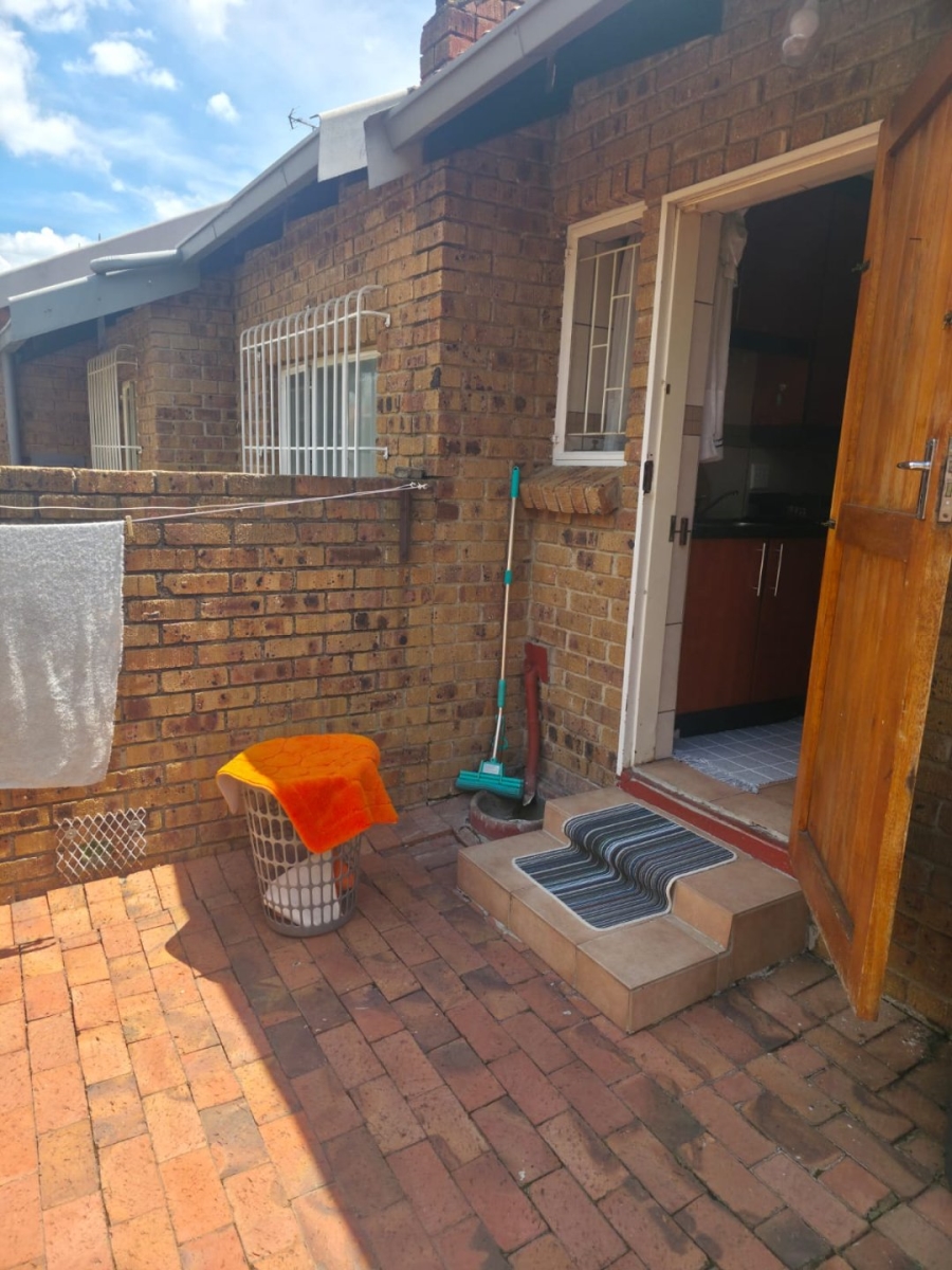 2 Bedroom Property for Sale in Norkem Park Gauteng