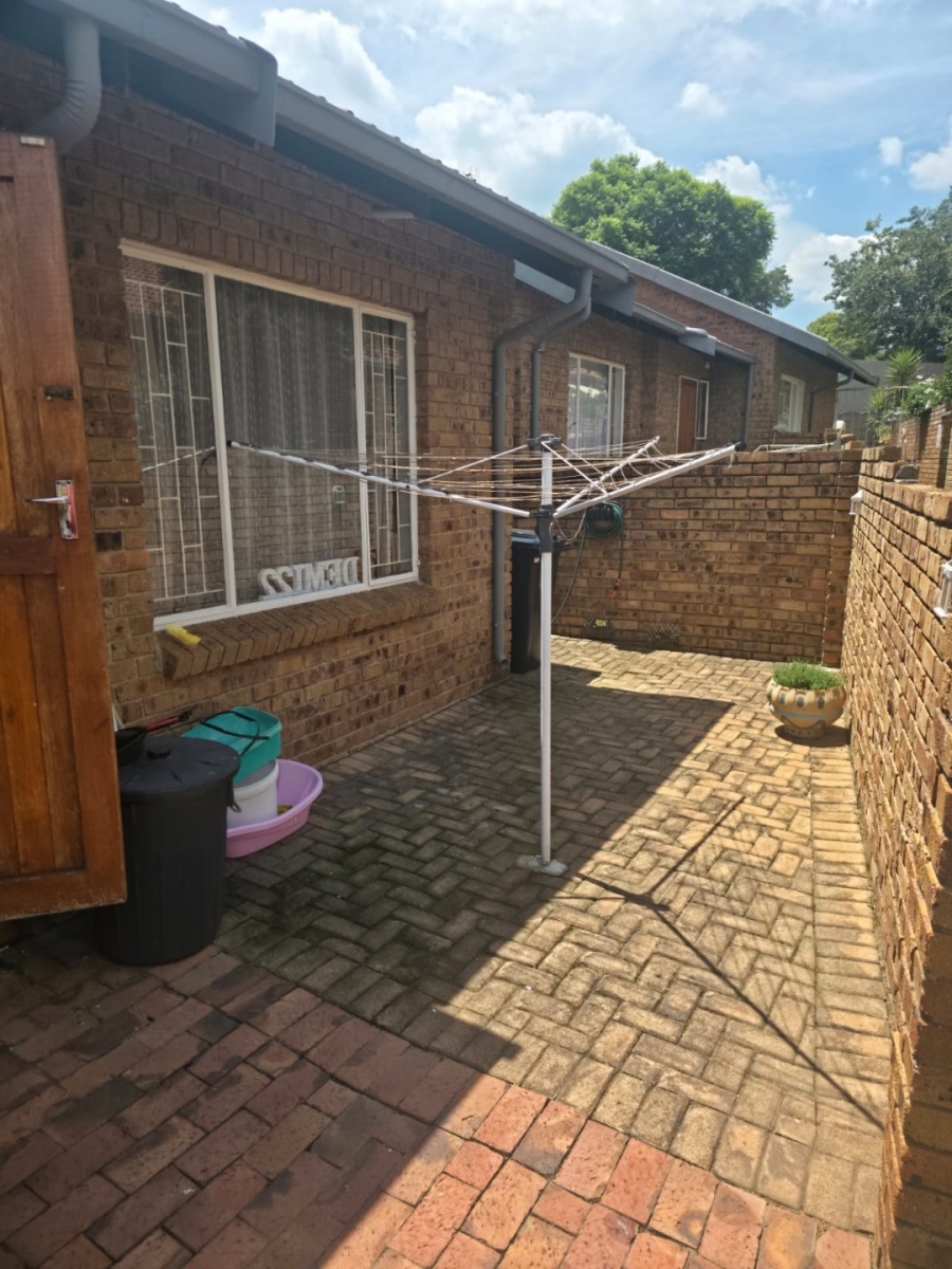 2 Bedroom Property for Sale in Norkem Park Gauteng