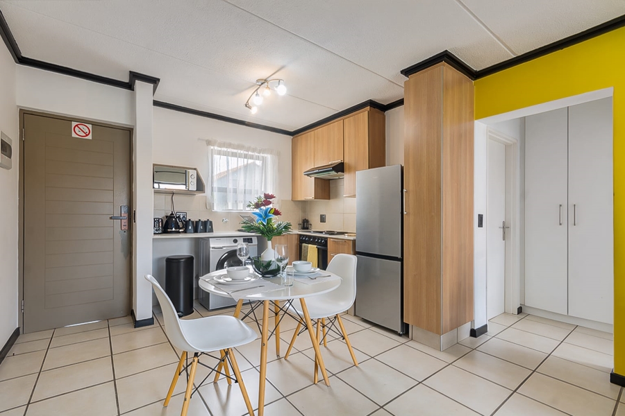 To Let 2 Bedroom Property for Rent in Paulshof Gauteng