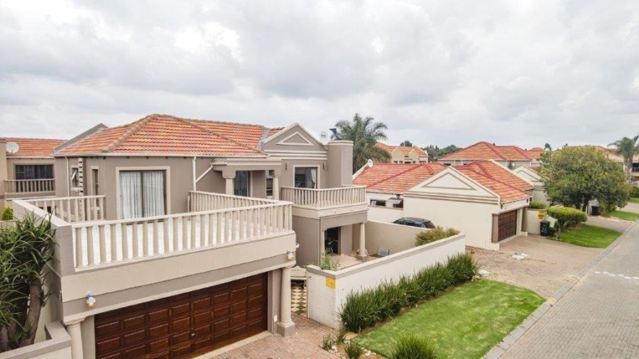 3 Bedroom Property for Sale in Brentwood Park AH Gauteng