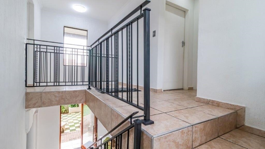 3 Bedroom Property for Sale in Brentwood Park AH Gauteng