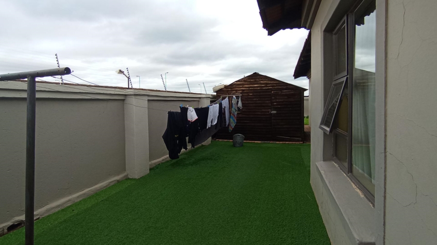 4 Bedroom Property for Sale in Savannah Country Estate Gauteng