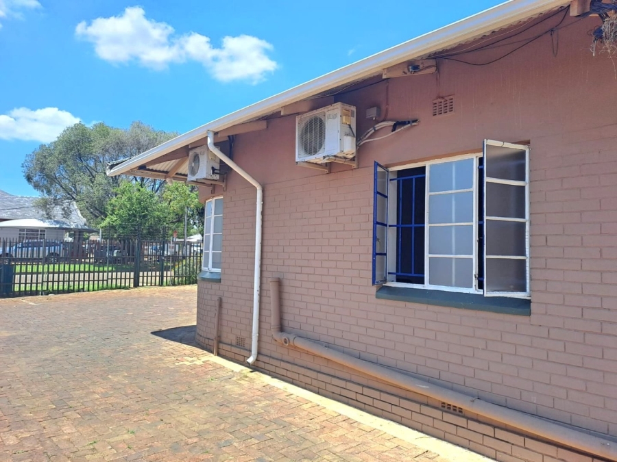  Bedroom Property for Sale in Kempton Park Ext 2 Gauteng
