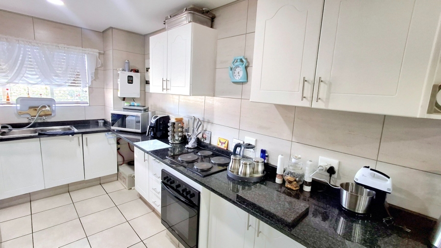 2 Bedroom Property for Sale in Vanderbijlpark SW 5 Gauteng