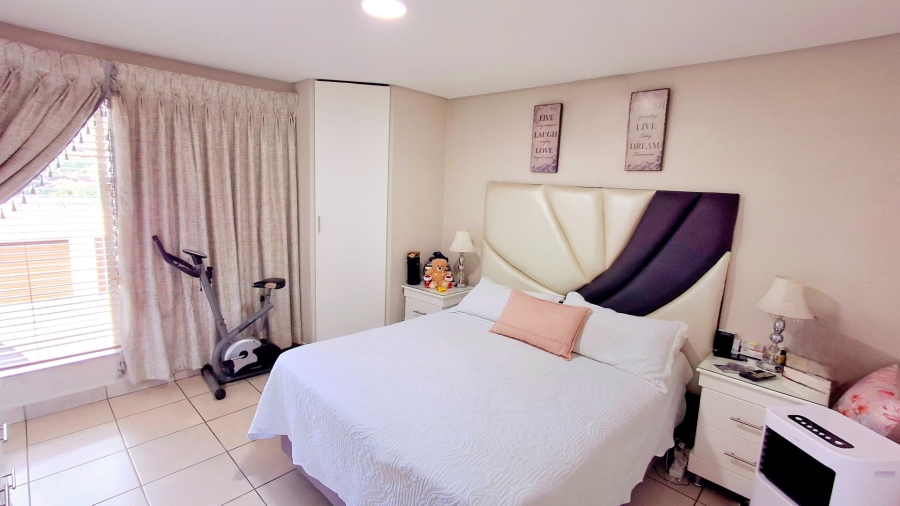 2 Bedroom Property for Sale in Vanderbijlpark SW 5 Gauteng