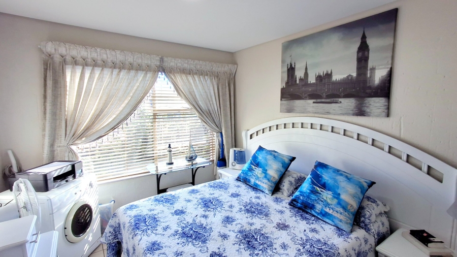 2 Bedroom Property for Sale in Vanderbijlpark SW 5 Gauteng