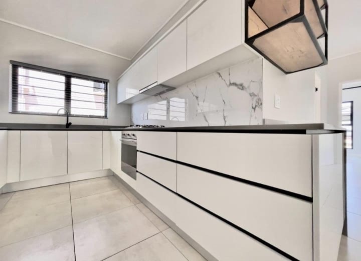 3 Bedroom Property for Sale in Waterfall Gauteng