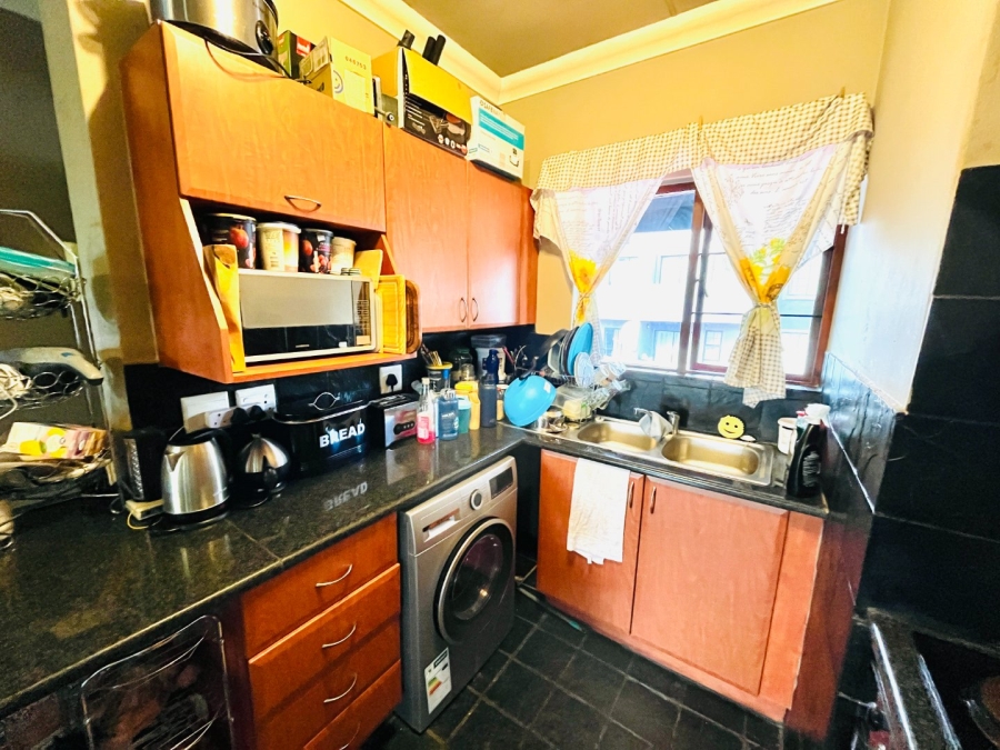 1 Bedroom Property for Sale in Erand Gardens Gauteng