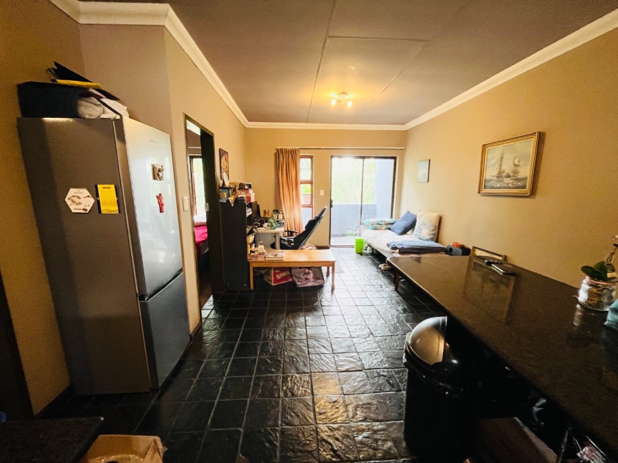 1 Bedroom Property for Sale in Erand Gardens Gauteng