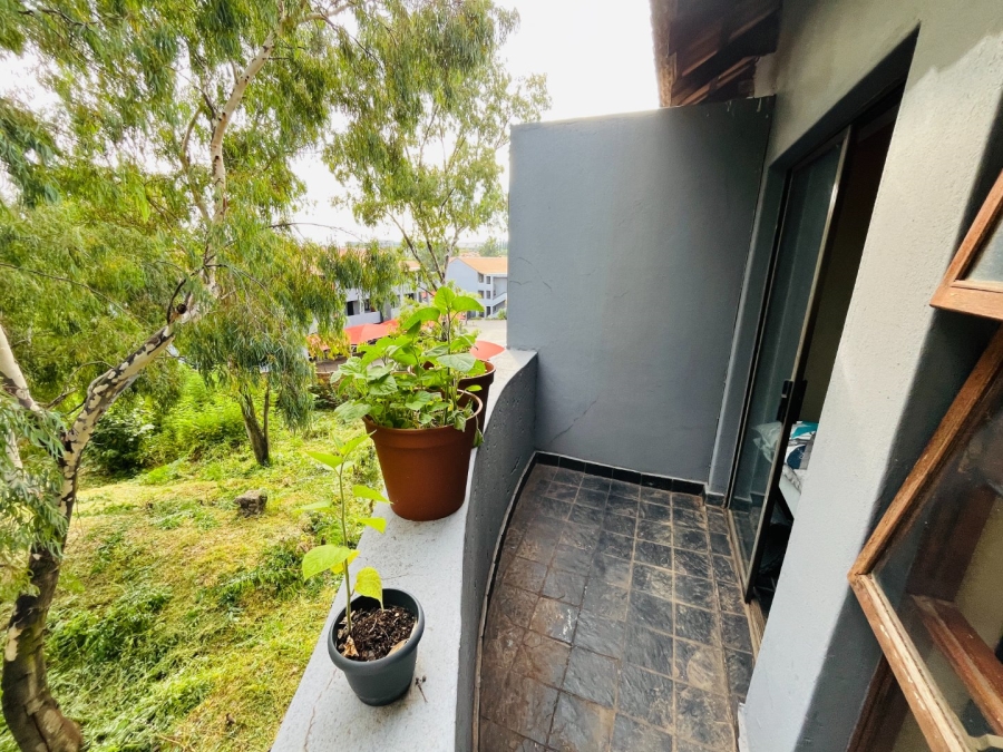 1 Bedroom Property for Sale in Erand Gardens Gauteng