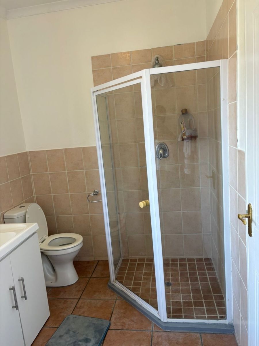 2 Bedroom Property for Sale in Broadacres Gauteng