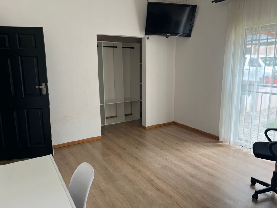 4 Bedroom Property for Sale in Florida Gauteng