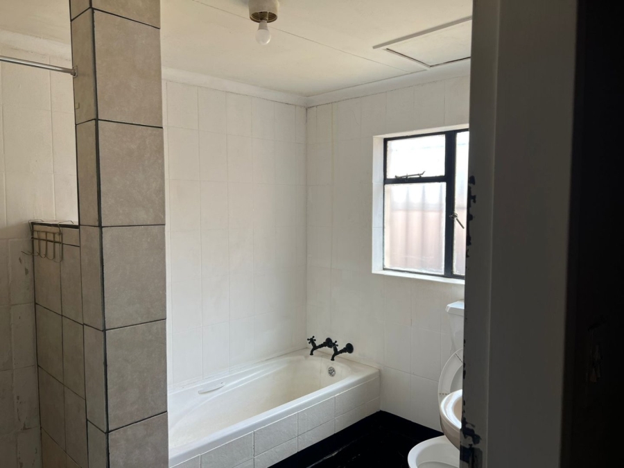 4 Bedroom Property for Sale in Florida Gauteng