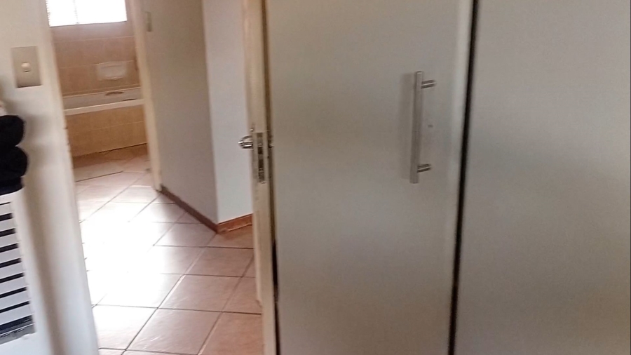 2 Bedroom Property for Sale in Elardus Park Gauteng