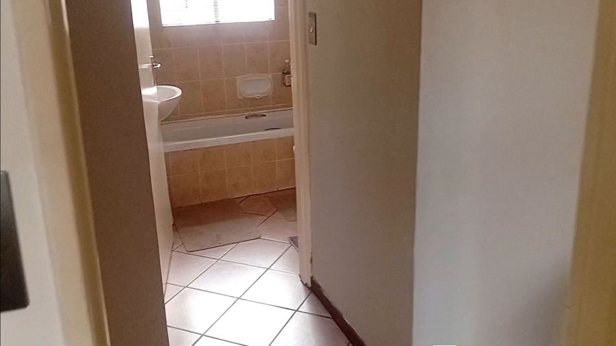 2 Bedroom Property for Sale in Elardus Park Gauteng