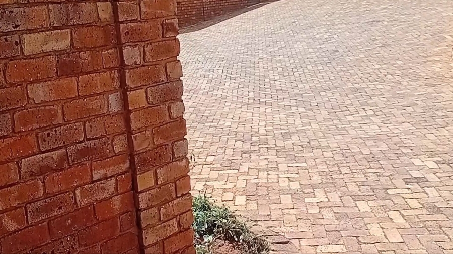 2 Bedroom Property for Sale in Elardus Park Gauteng