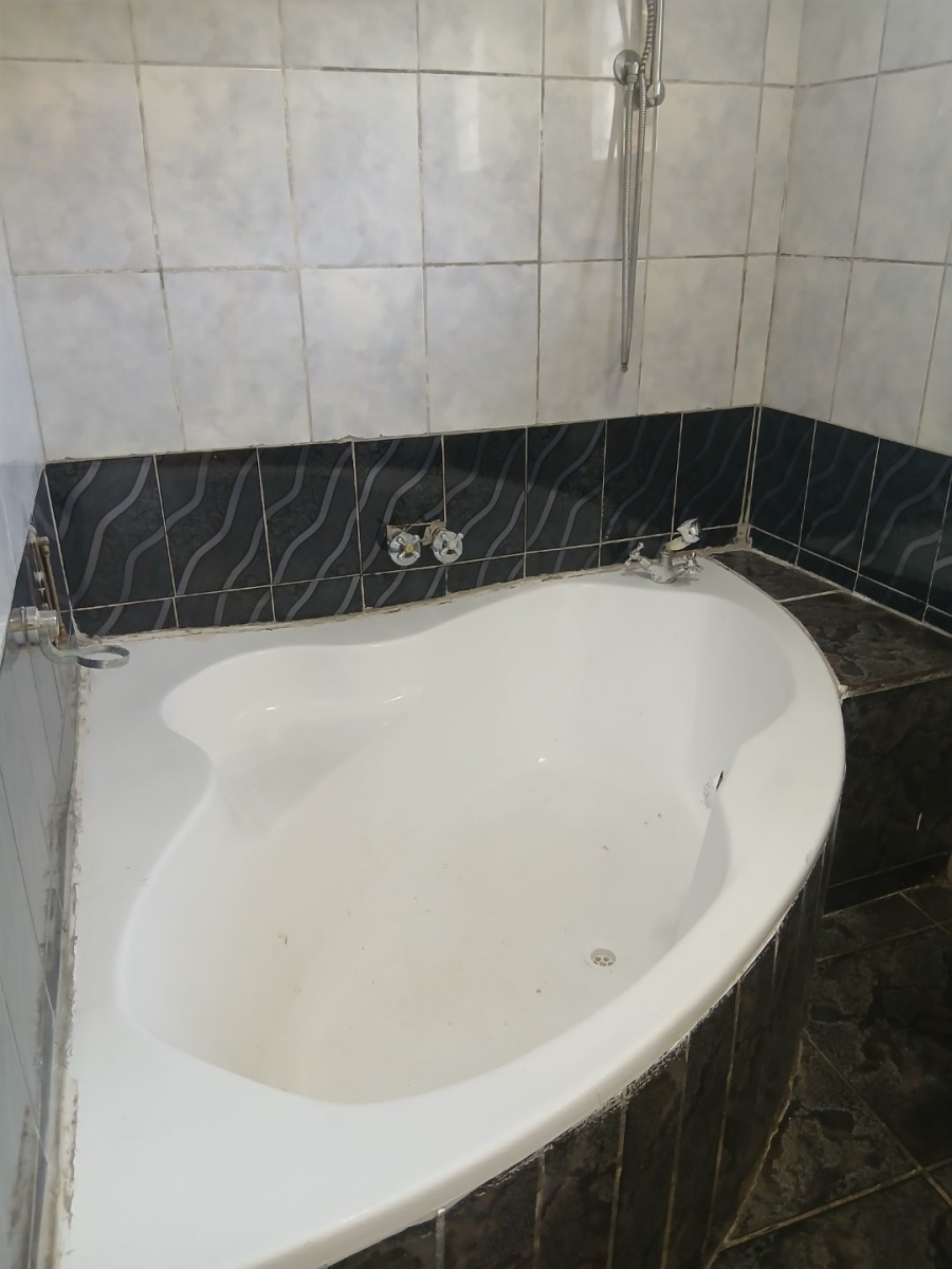 3 Bedroom Property for Sale in Hesteapark Gauteng