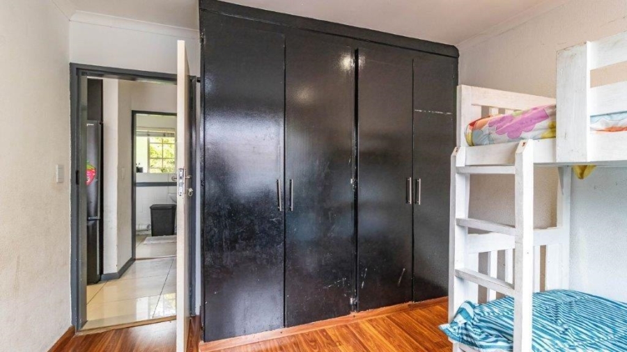 2 Bedroom Property for Sale in Glen Marais Gauteng