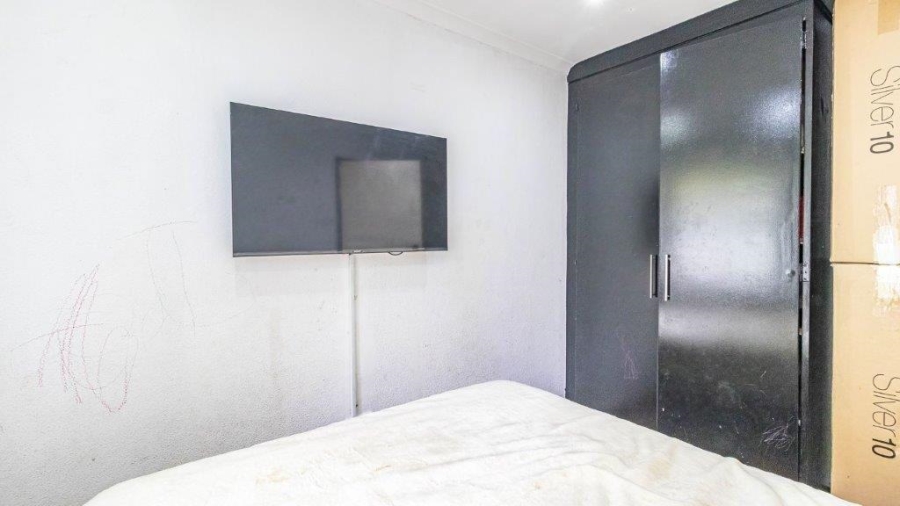 2 Bedroom Property for Sale in Glen Marais Gauteng