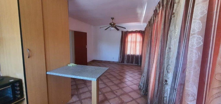 4 Bedroom Property for Sale in Mountain View Gauteng