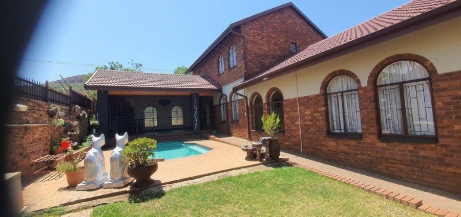 4 Bedroom Property for Sale in Mountain View Gauteng