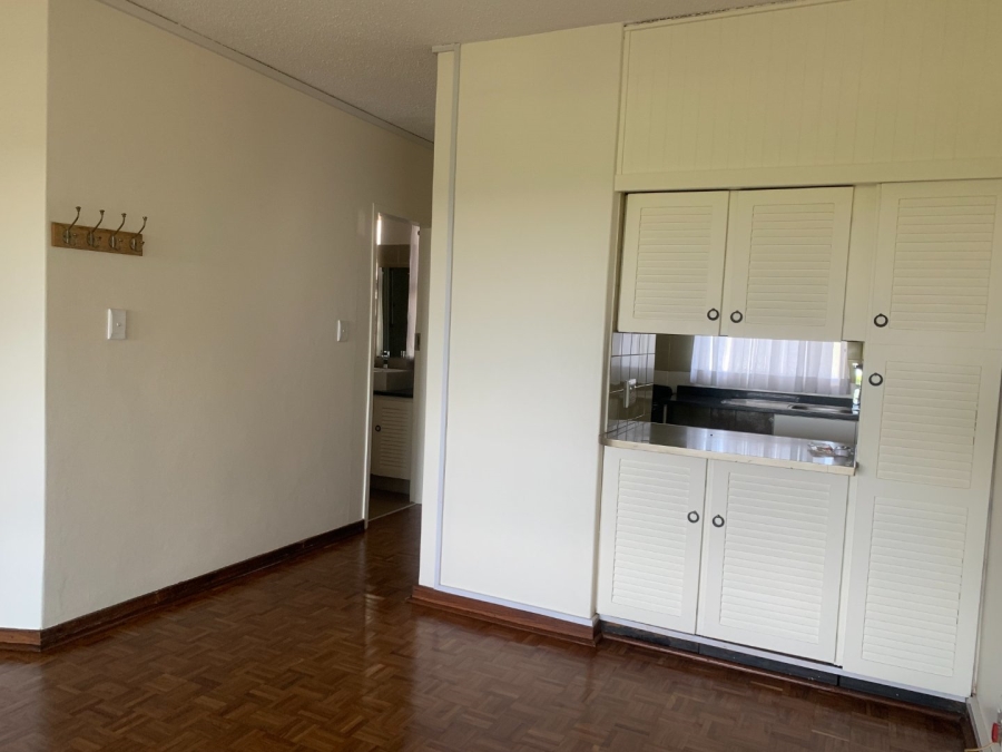 To Let 1 Bedroom Property for Rent in Groenkloof Gauteng