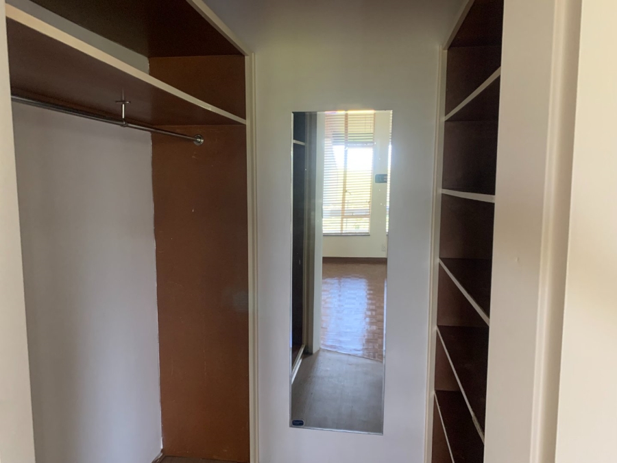 To Let 1 Bedroom Property for Rent in Groenkloof Gauteng