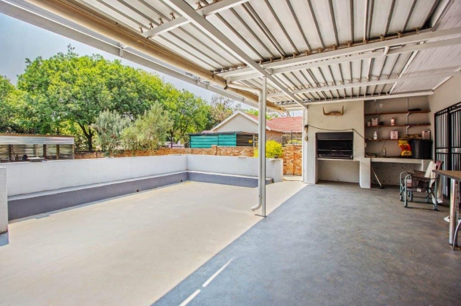 4 Bedroom Property for Sale in Meyerspark Gauteng