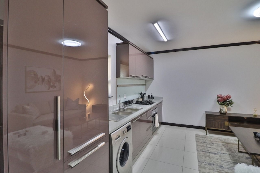 1 Bedroom Property for Sale in Fourways Gauteng