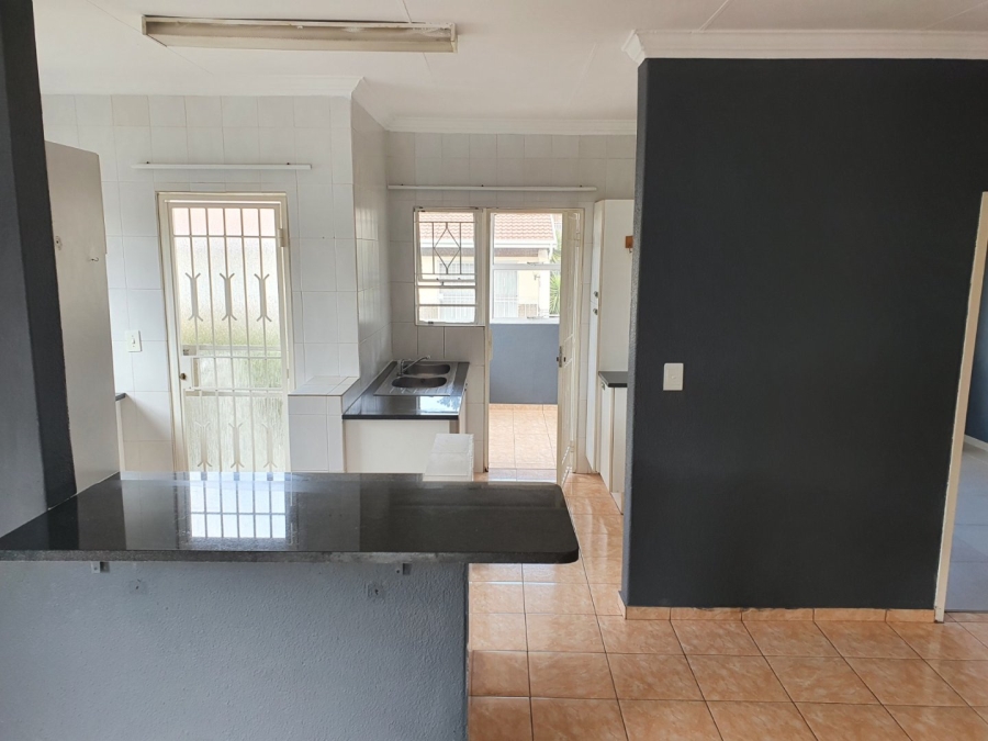 To Let 3 Bedroom Property for Rent in Bruma Gauteng