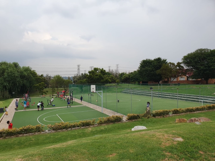 To Let 2 Bedroom Property for Rent in Greenstone Hill Gauteng